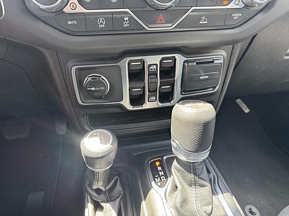 2026 Jeep Wrangler 4-Door Sahara - Photo 37