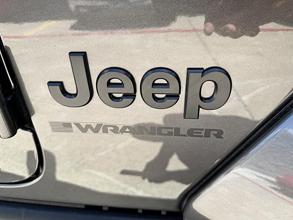 2026 Jeep Wrangler 4-Door Sahara - Photo 9