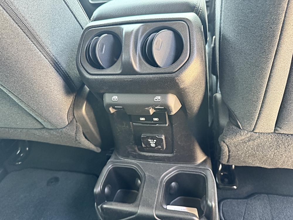 2026 Jeep Wrangler 4-Door Sahara - Photo 31