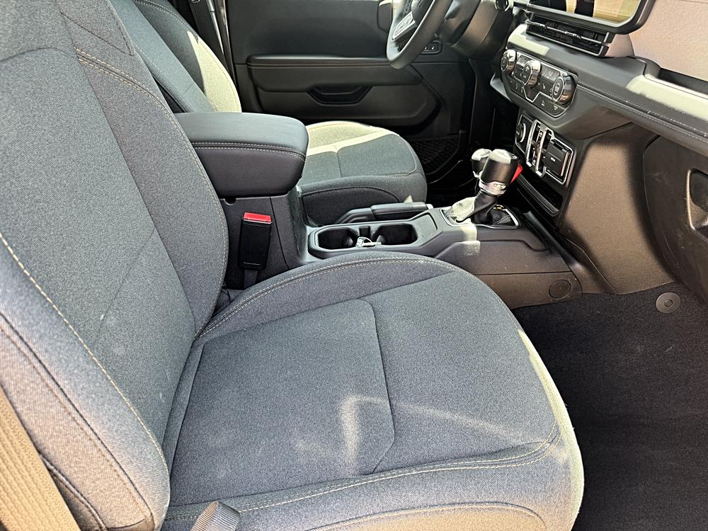 2026 Jeep Wrangler 4-Door Sahara - Photo 27