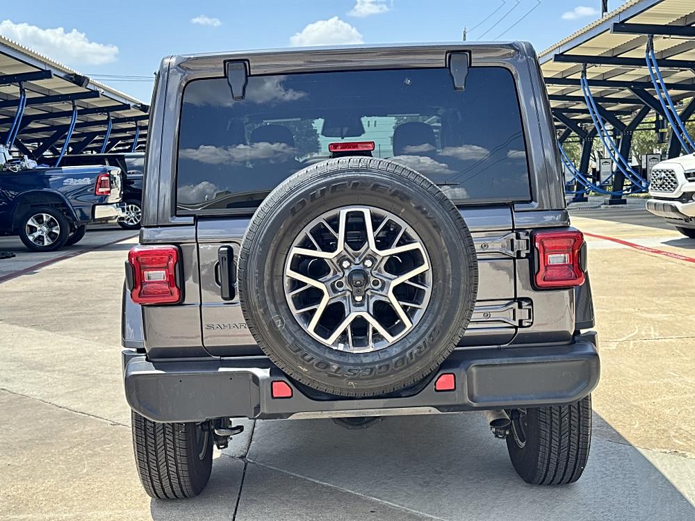 2026 Jeep Wrangler 4-Door Sahara - Photo 7