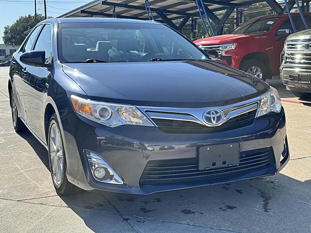 2014 Toyota Camry SE Hybrid