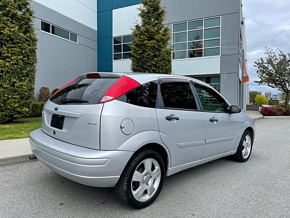 2006 Ford Focus 5dr HB ZX5 S