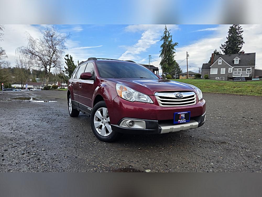 2011 Subaru Outback I Limited's photo