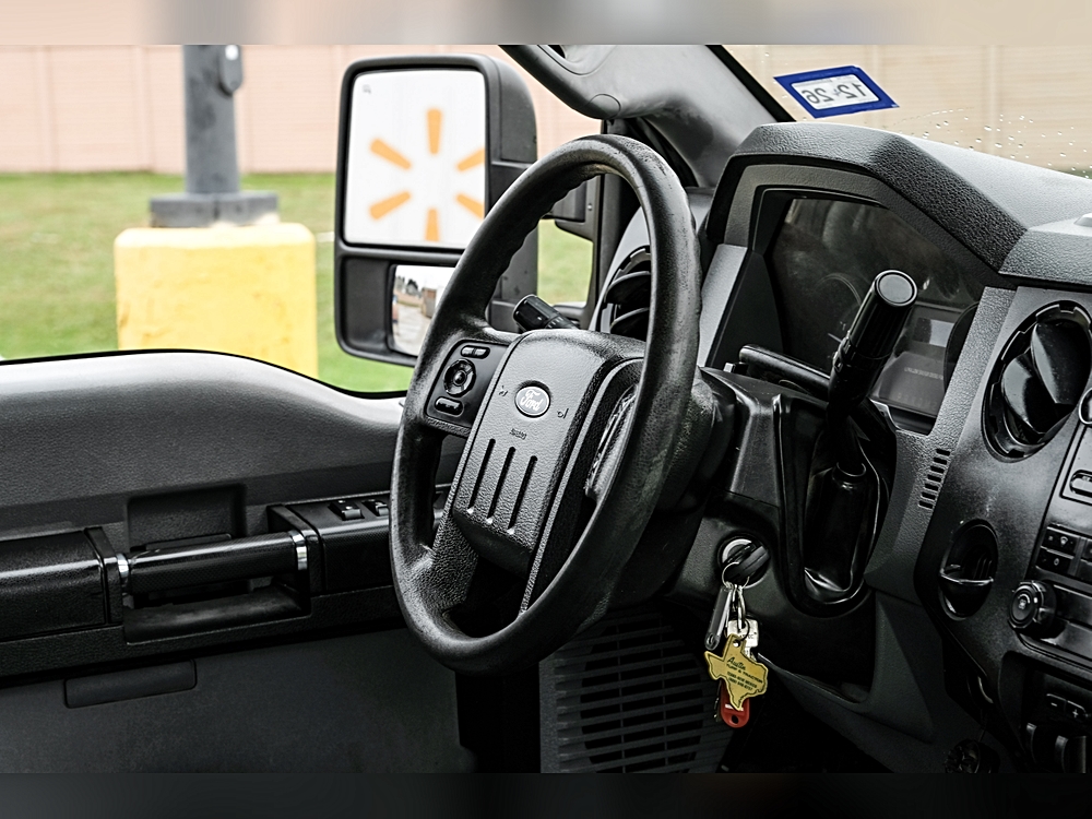 2014 Ford F-350 Super Duty Chassis Cab XL - Photo 15