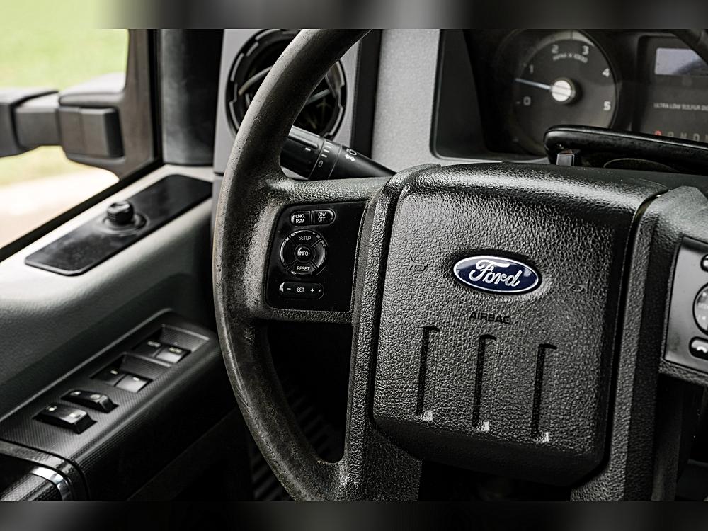 2014 Ford F-350 Super Duty Chassis Cab XL - Photo 18