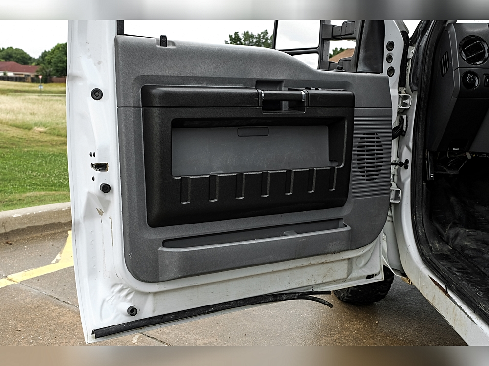 2014 Ford F-350 Super Duty Chassis Cab XL - Photo 35