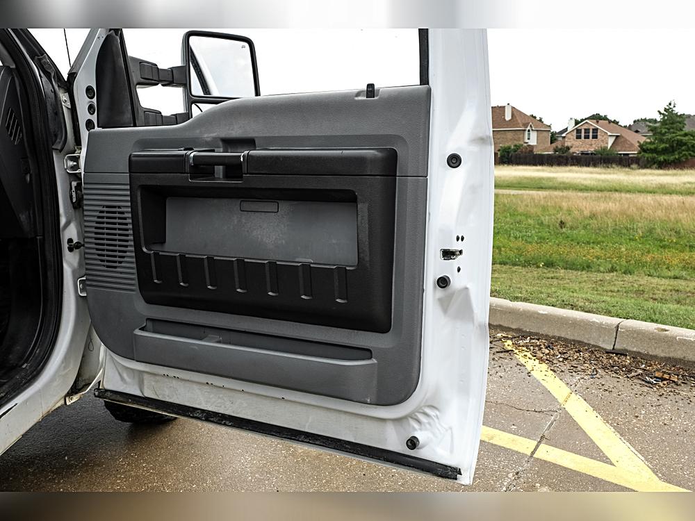 2014 Ford F-350 Super Duty Chassis Cab XL - Photo 37