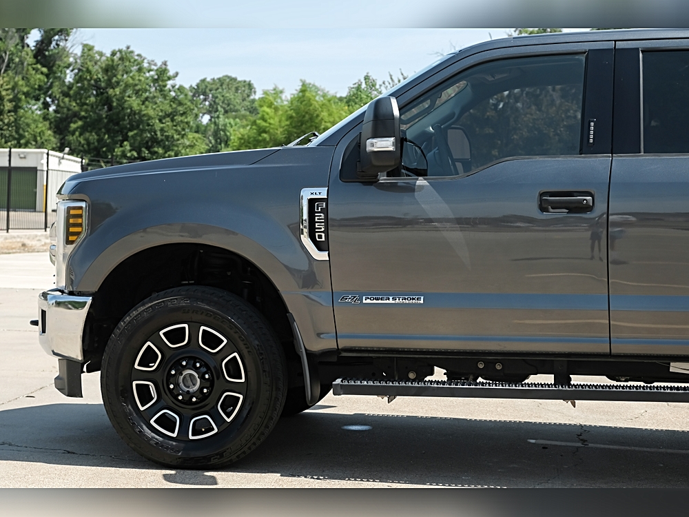 2019 Ford F-250 Super Duty XLT - Photo 12