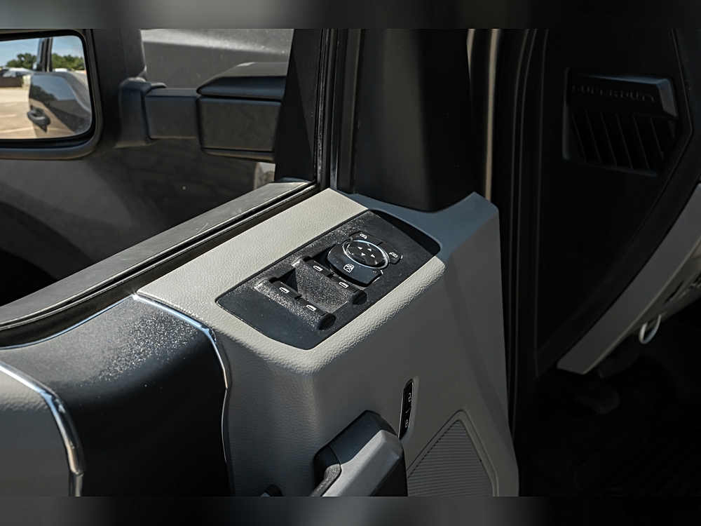 2019 Ford F-250 Super Duty XLT - Photo 39
