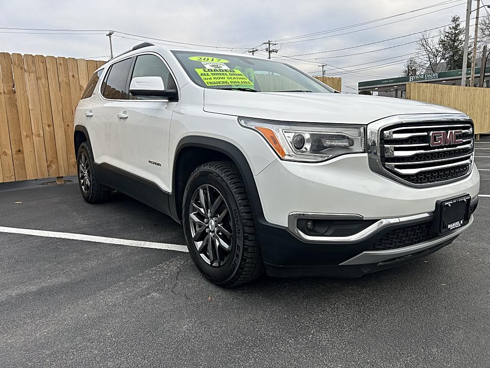 2017 GMC Acadia SLT-1's photo