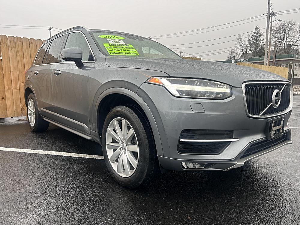 2016 Volvo XC90 Momentum's photo