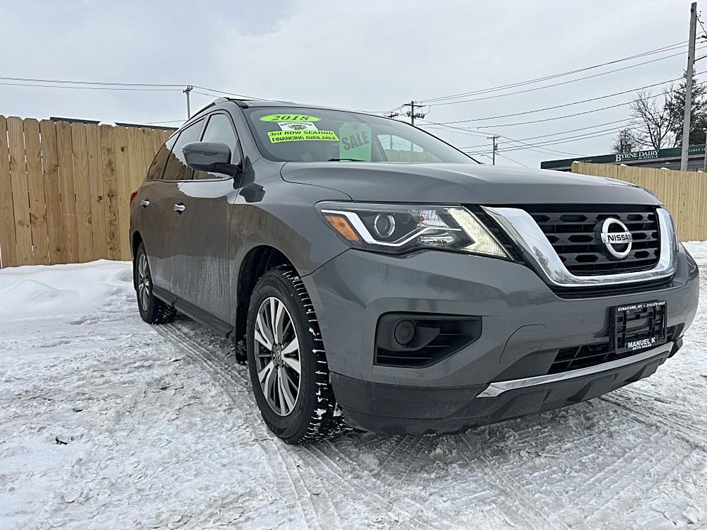 2018 Nissan Pathfinder S's photo