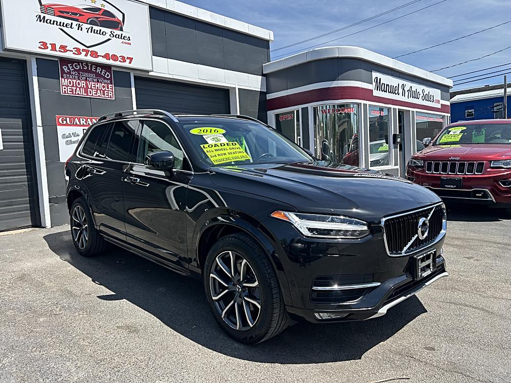 2016 Volvo XC90 T6 AWD Momentum's photo