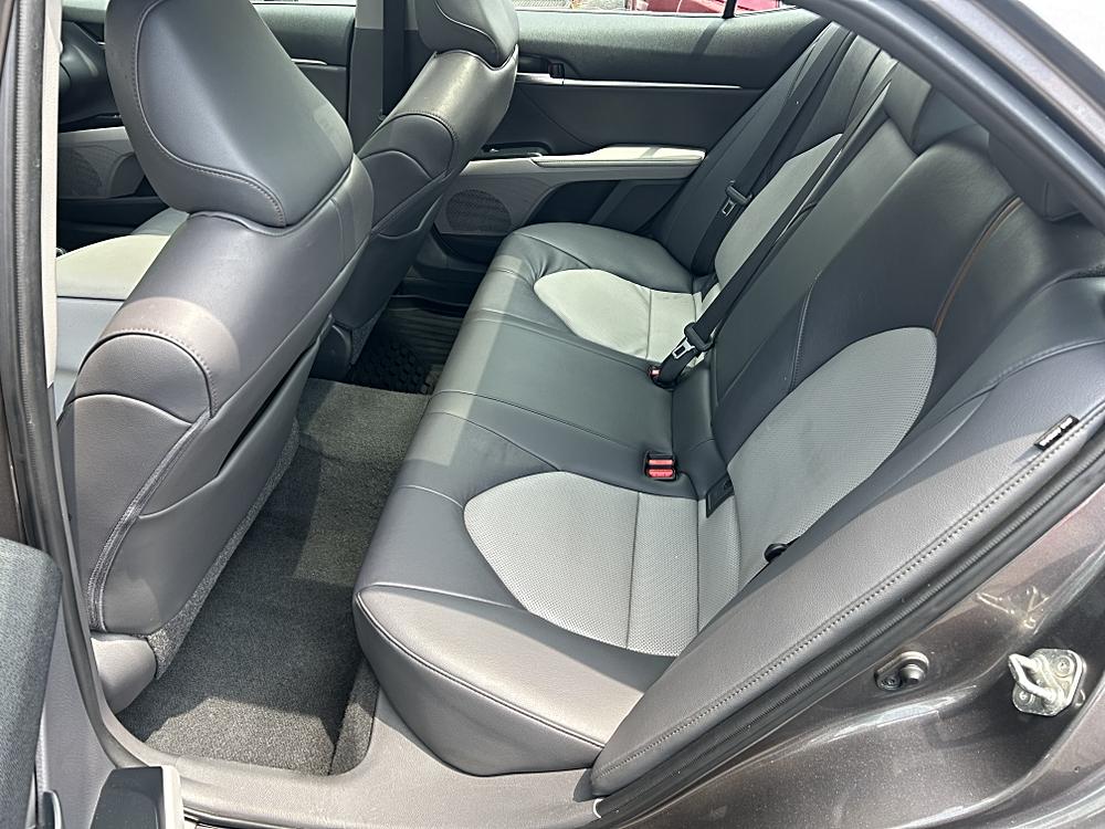 2020 Toyota Camry XLE - Photo 15
