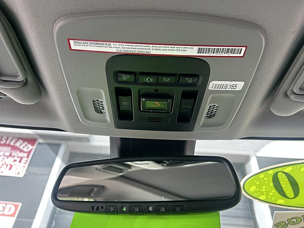 2020 Toyota Camry XLE - Photo 22
