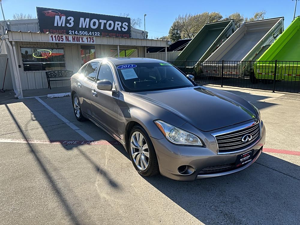 2013 INFINITI M 37's photo