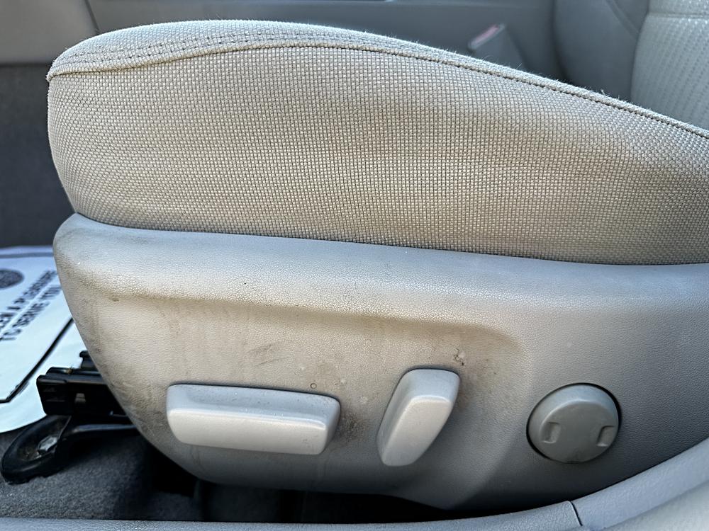 2017 Toyota Camry LE - Photo 35