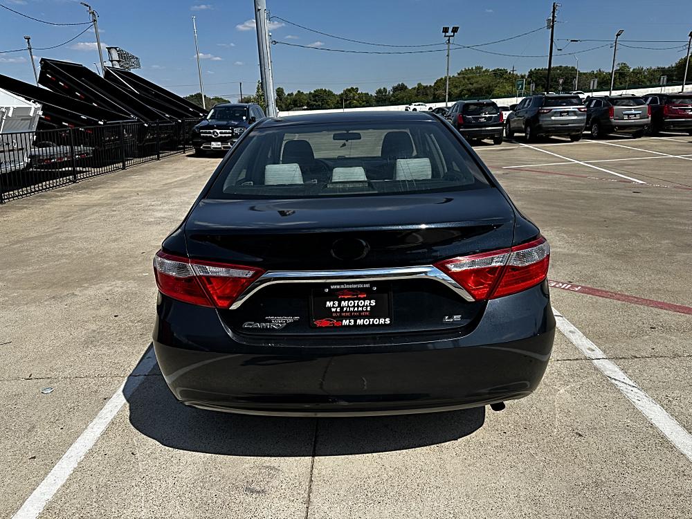 2017 Toyota Camry LE - Photo 30
