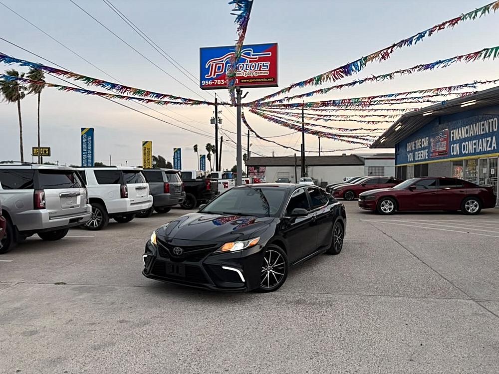 2022 Toyota Camry SE