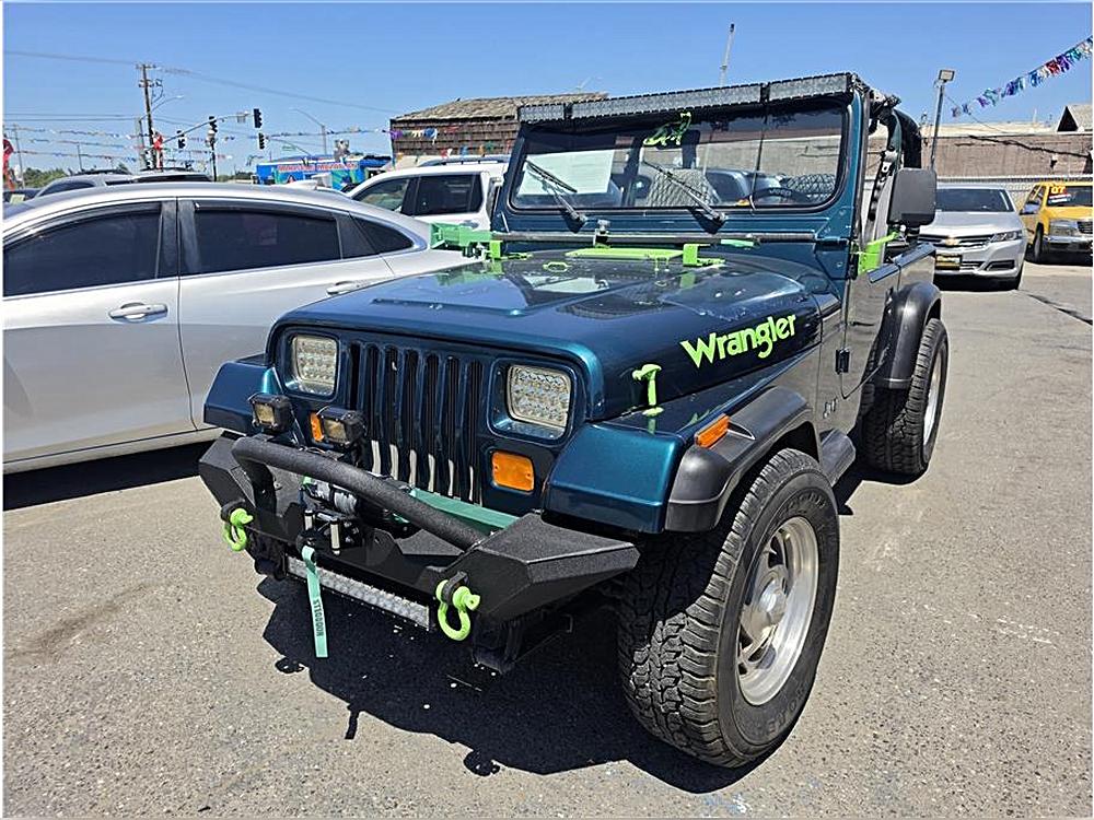1995 Jeep Wrangler's photo
