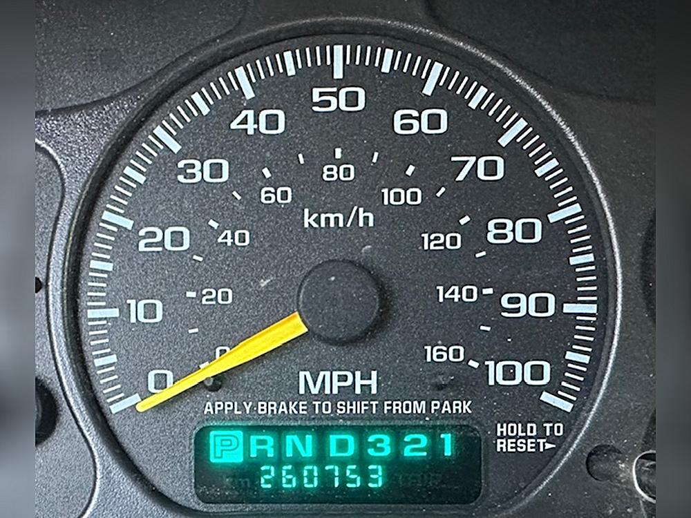 2000 Chevrolet Silverado LS's photo