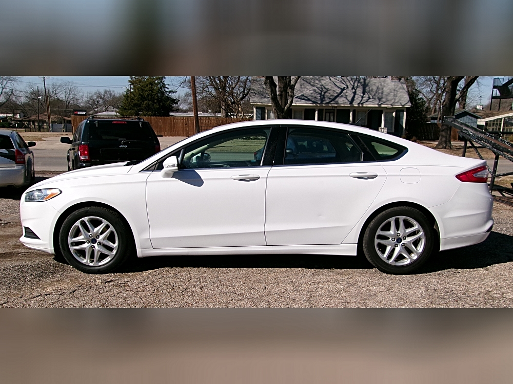 2016 Ford Fusion SE