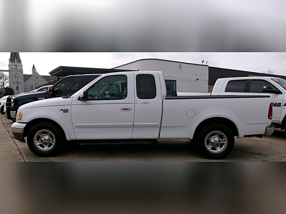 2002 Ford F-150 Lariat