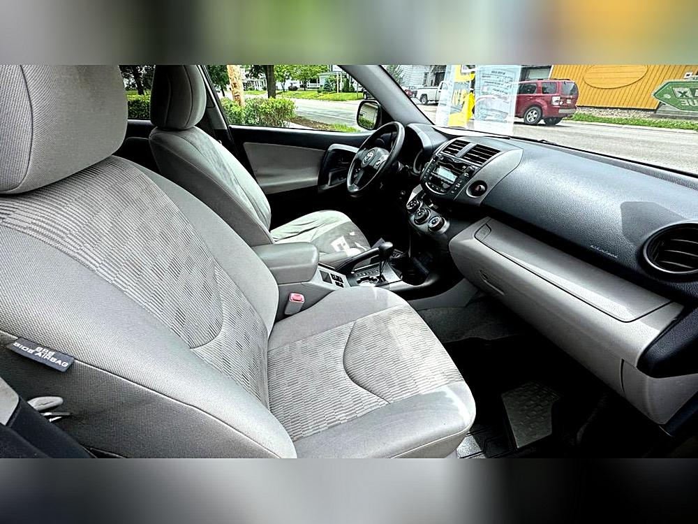 2010 Toyota RAV4 Base - Photo 11