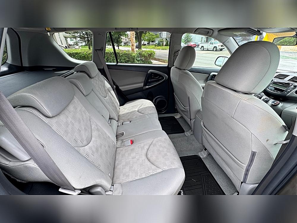 2010 Toyota RAV4 Base - Photo 13