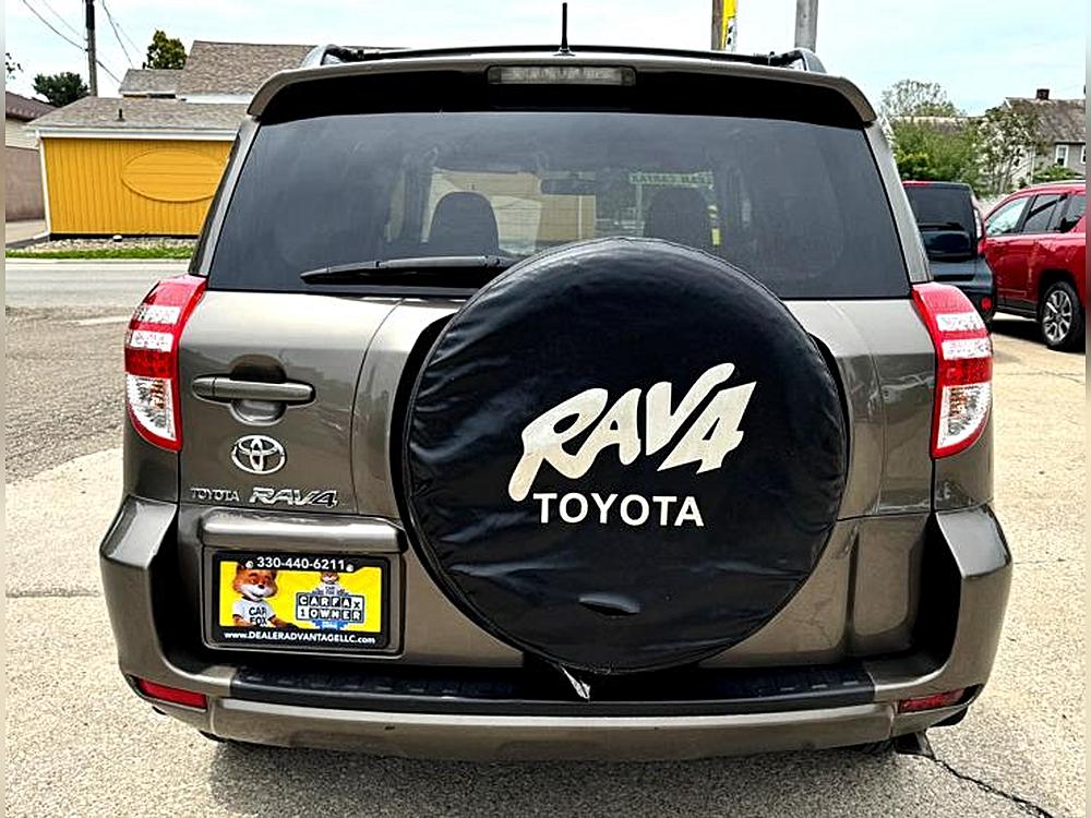 2010 Toyota RAV4 Base - Photo 8