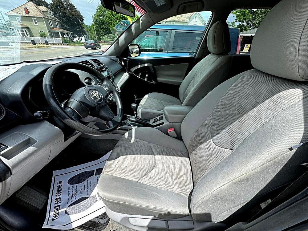 2010 Toyota RAV4 Base - Photo 9