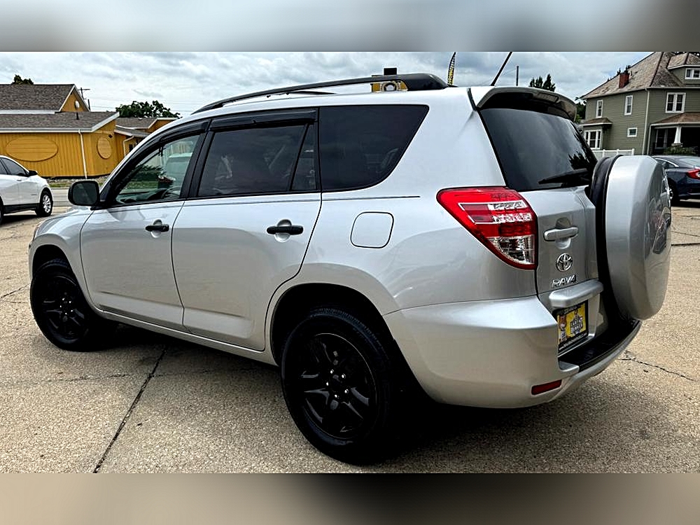 2010 Toyota RAV4 Base - Photo 18