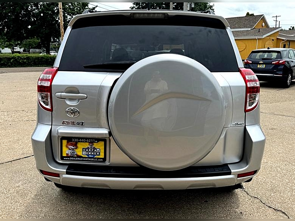 2010 Toyota RAV4 Base - Photo 19
