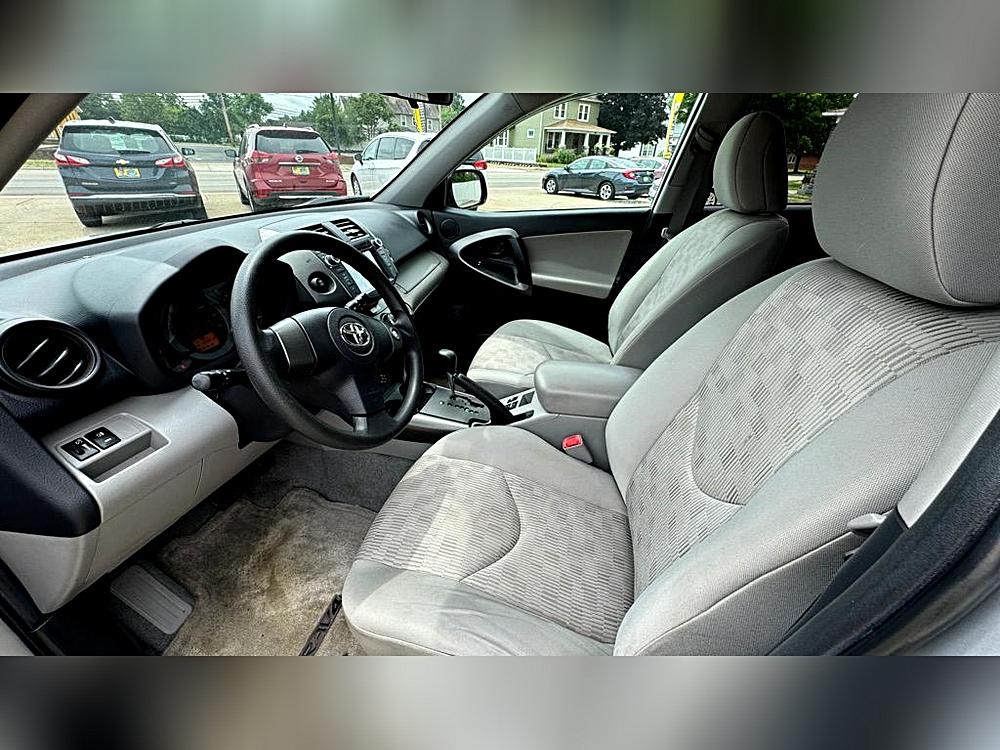 2010 Toyota RAV4 Base - Photo 23