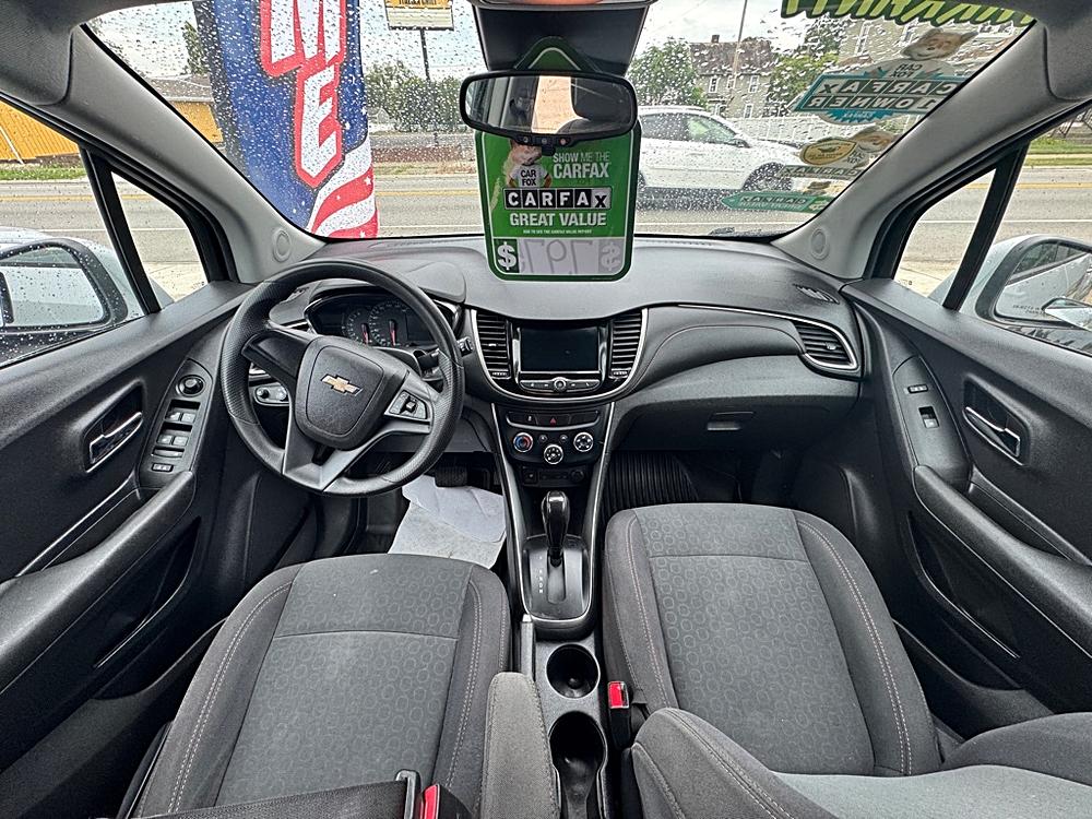 2020 Chevrolet Trax LS - Photo 7
