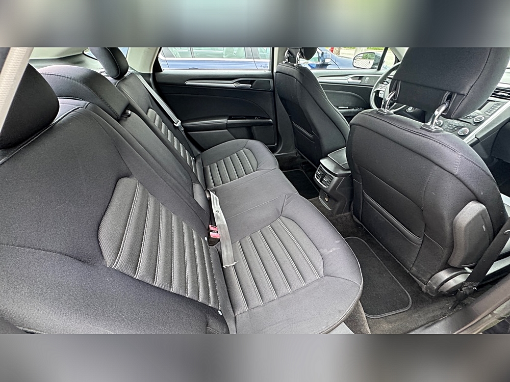 2014 Ford Fusion SE - Photo 11