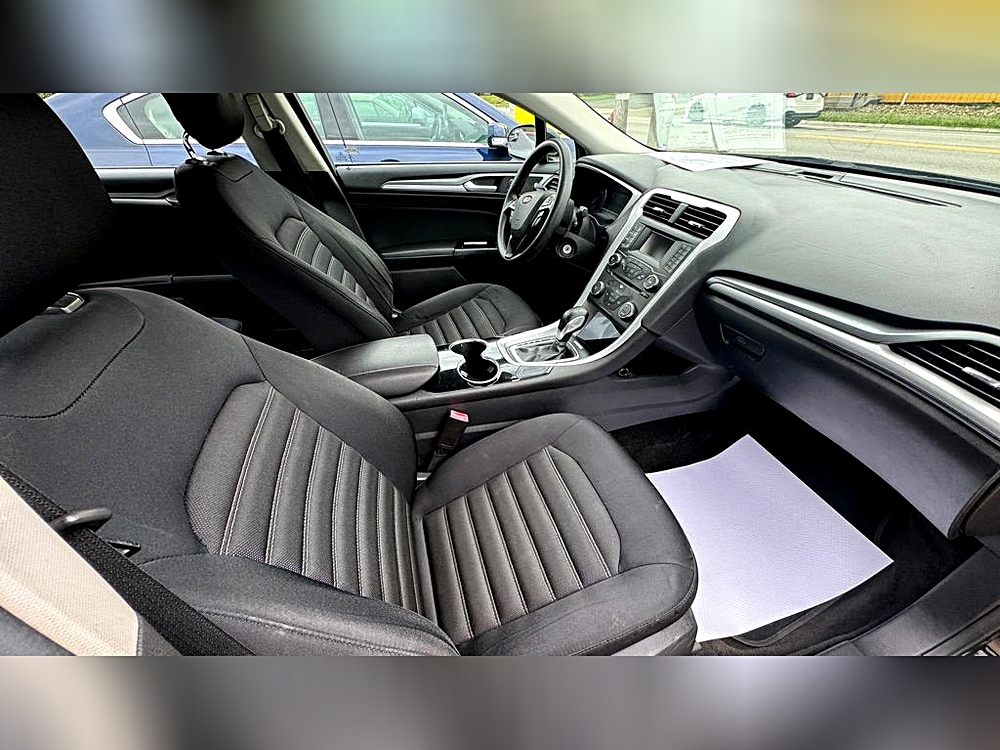 2014 Ford Fusion SE - Photo 9