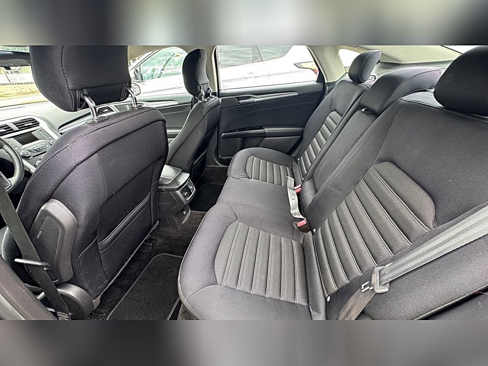 2014 Ford Fusion SE - Photo 10