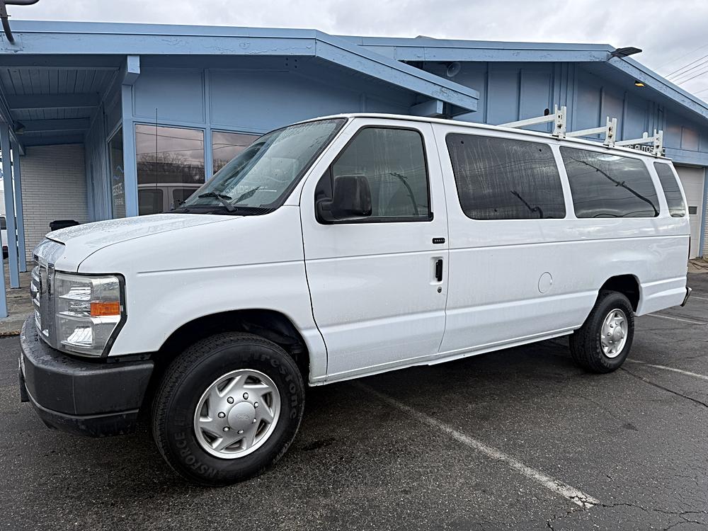 2011 Ford E-Series Econoline Wagon XL's photo