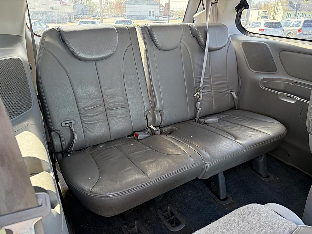 2014 Kia Sedona EX - Photo 18