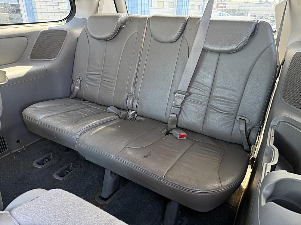 2014 Kia Sedona EX - Photo 17