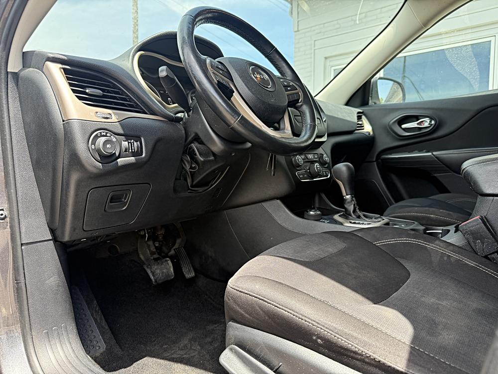 2015 Jeep Cherokee Latitude - Photo 15