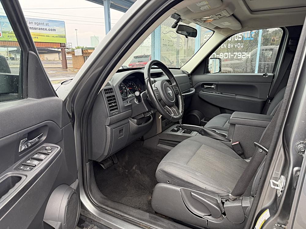 2012 Jeep Liberty Sport - Photo 9
