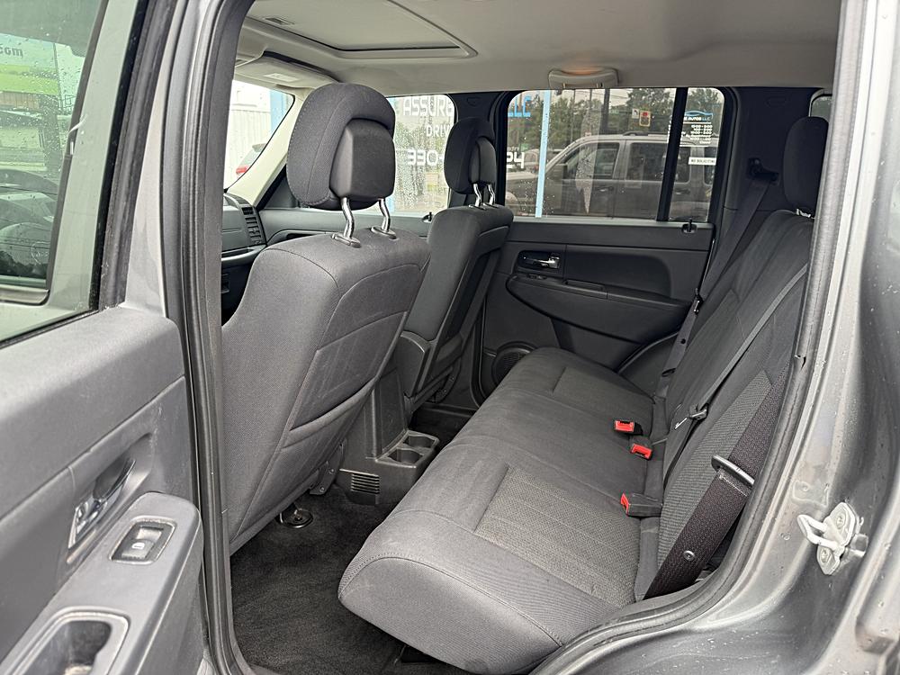 2012 Jeep Liberty Sport - Photo 15