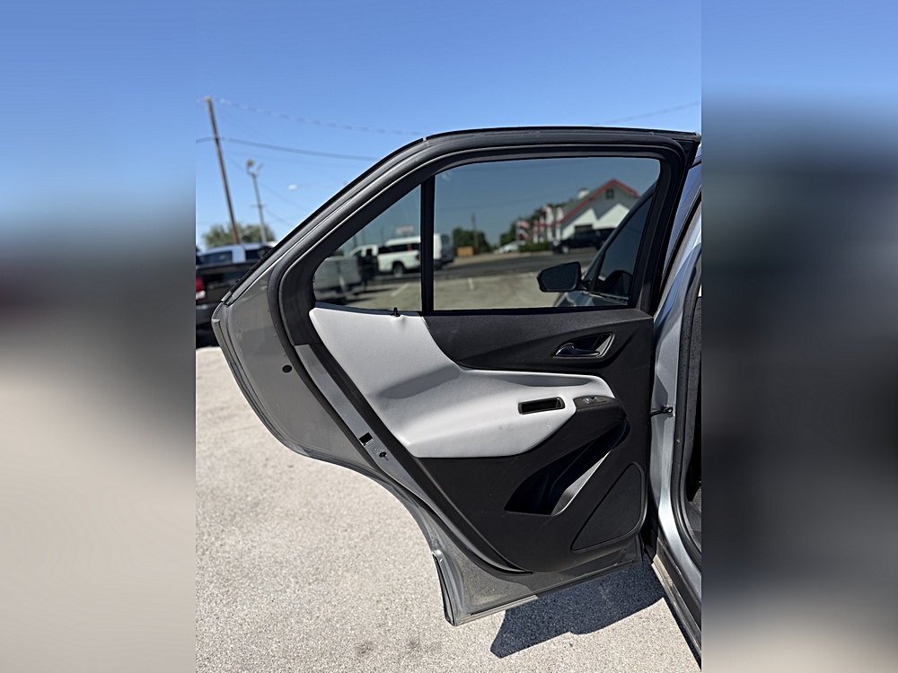 2023 Chevrolet Equinox 2FL - Photo 28