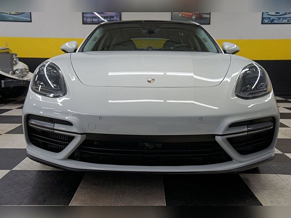 2018 Porsche Panamera