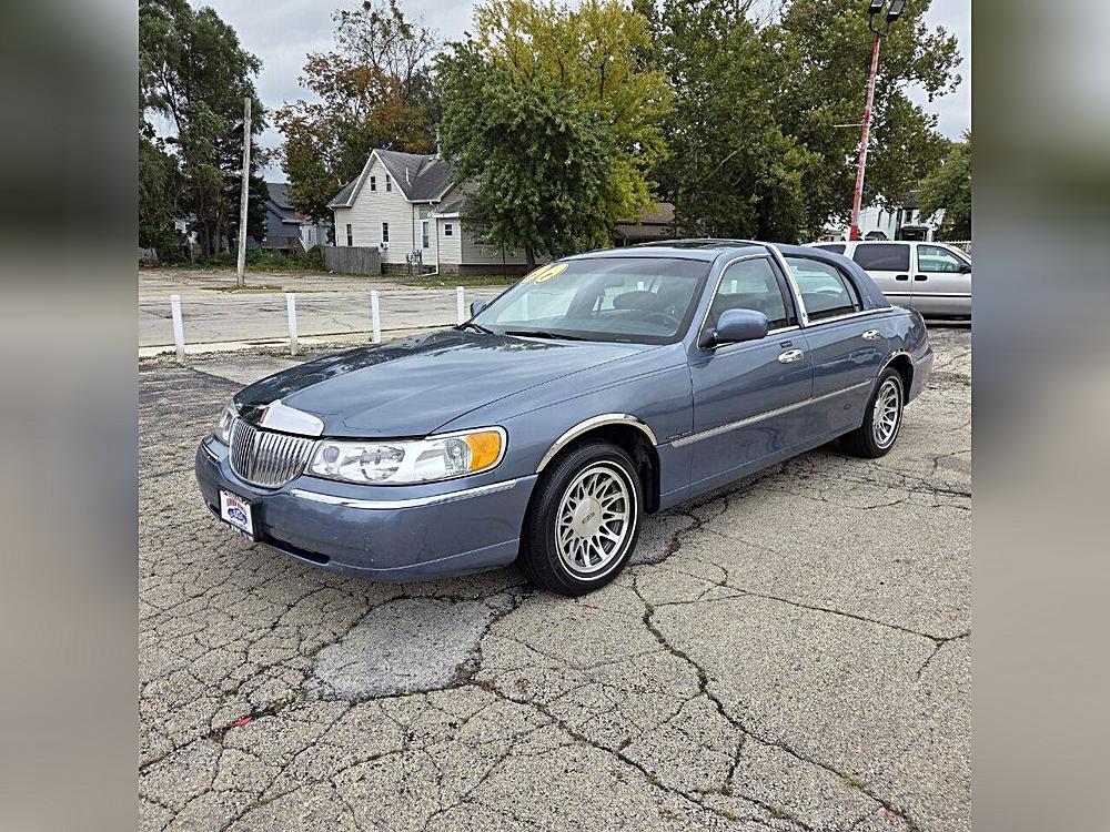 2000 Lincoln Town Car