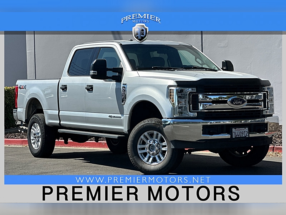 2018 Ford F-250 XLT 4x4 Crew Cab 8' Box's photo