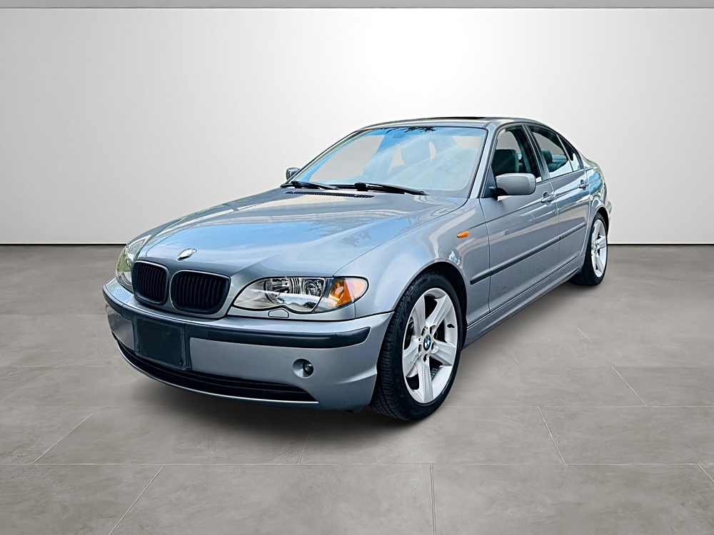 2005 BMW 3 Series 325i's photo